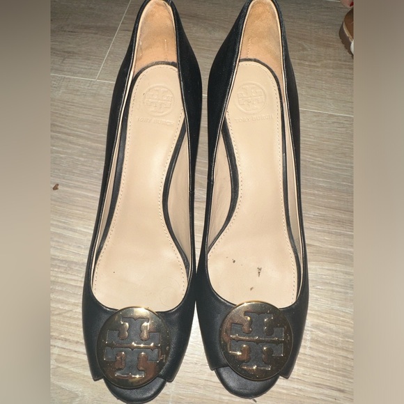 Tory Birch Wedges. Worn twice. Used Like new. Size 7.5 - Picture 1 of 4